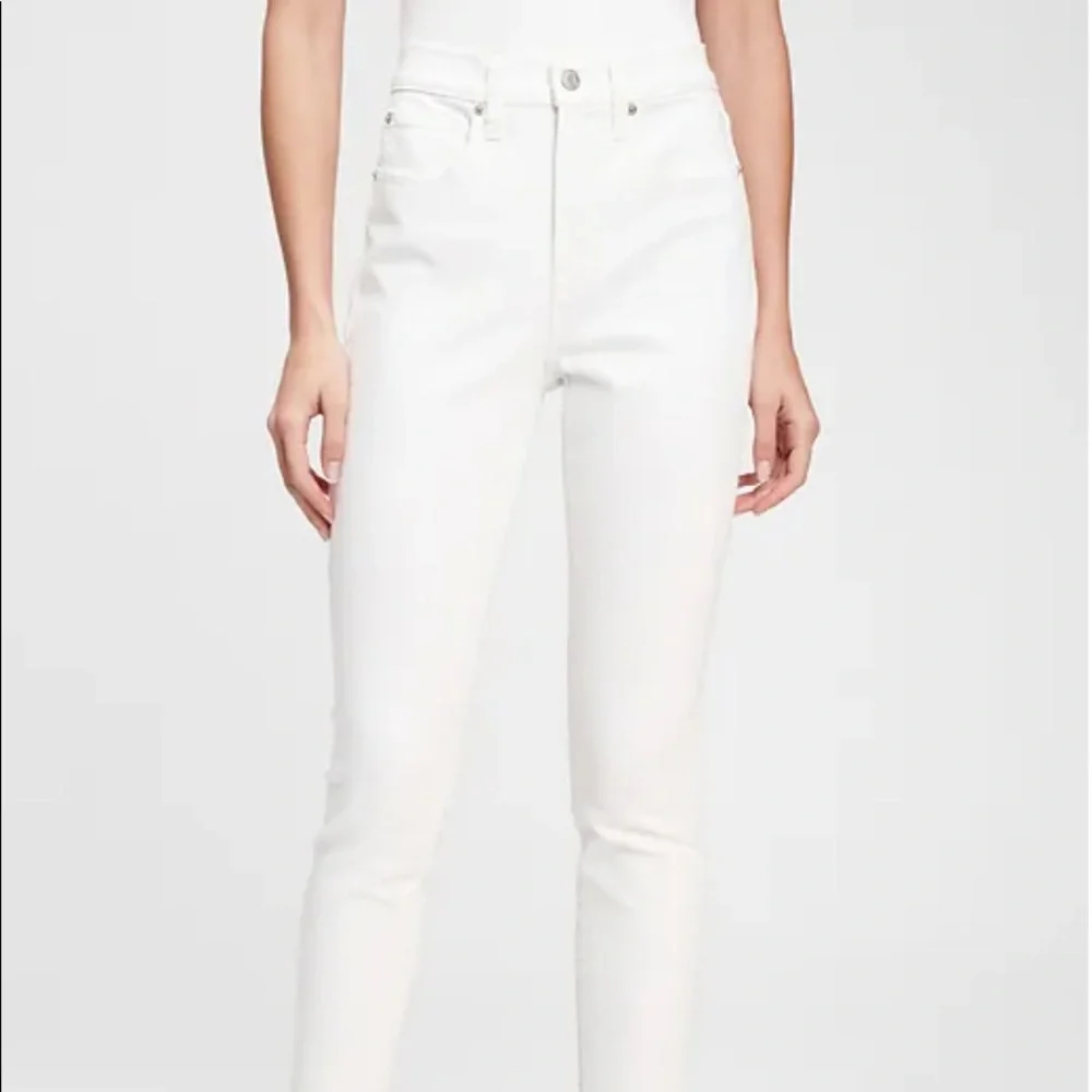 Gap true high rise skinny off white jeans